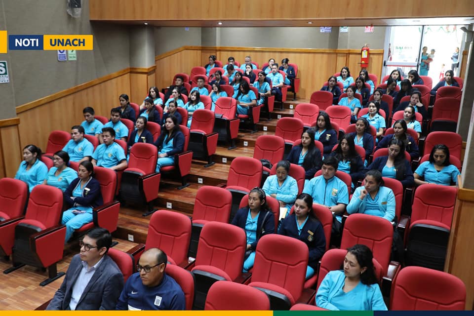 EGRESADOS DE ENFERMERÍA CULMINAN PERIODO DE INTERNADO