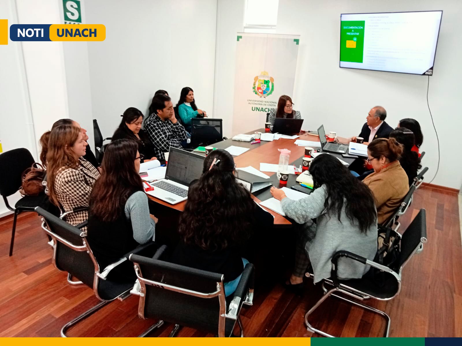 LA UNACH ENCAMINÓ EL PROCESO DE SOCIALIZACIÓN DE LOS INDICADORES DEL MODELO DE RENOVACIÓN DE LICENCIA INSTITUCIONAL CON TODAS LAS ÁREAS ADMINISTRATIVAS