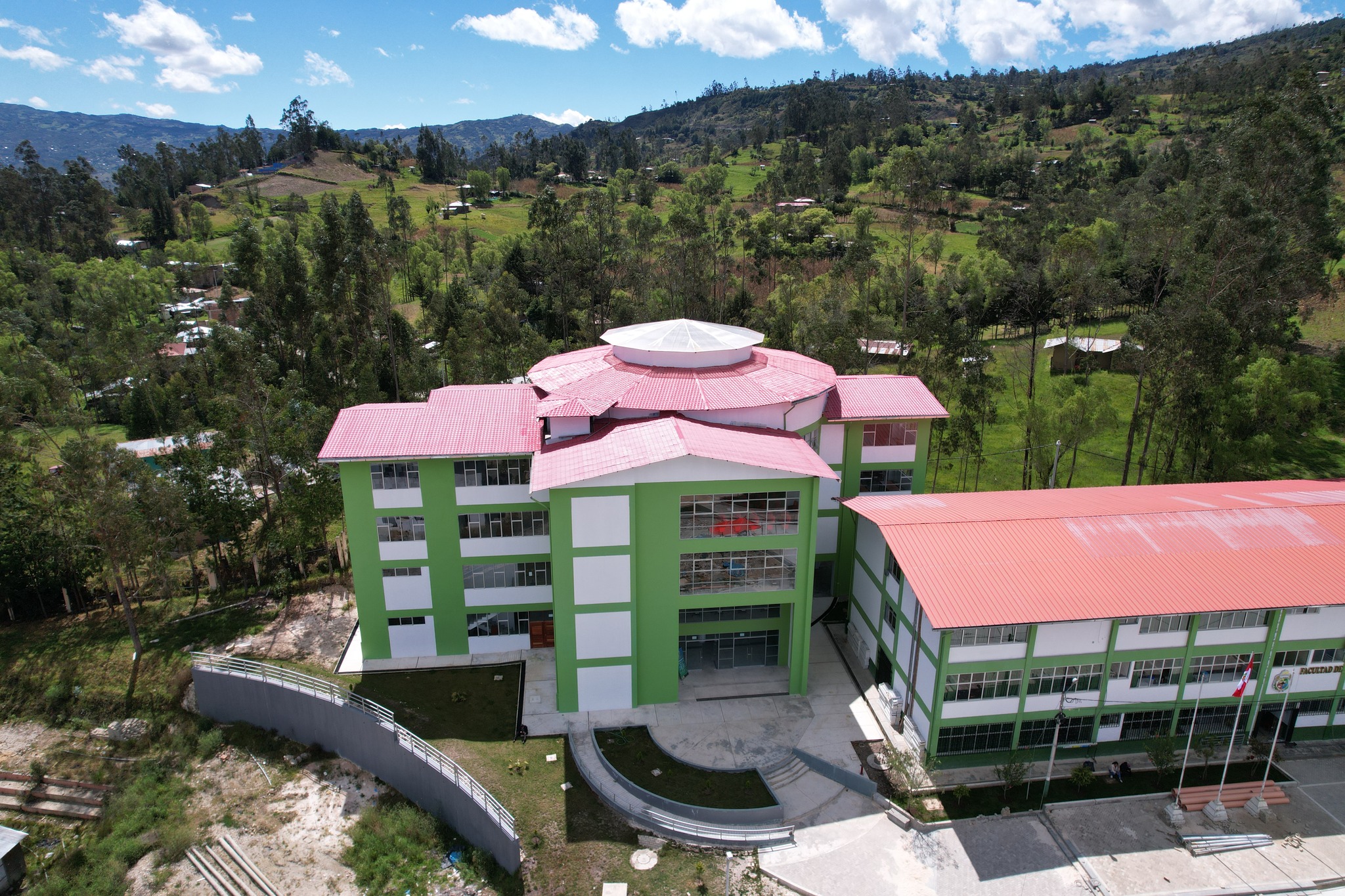 UNACH PONE EN FUNCIONAMIENTO MODERNA INFRAESTRUCTURA PARA EL SERVICIO DE BIBLIOTECA 