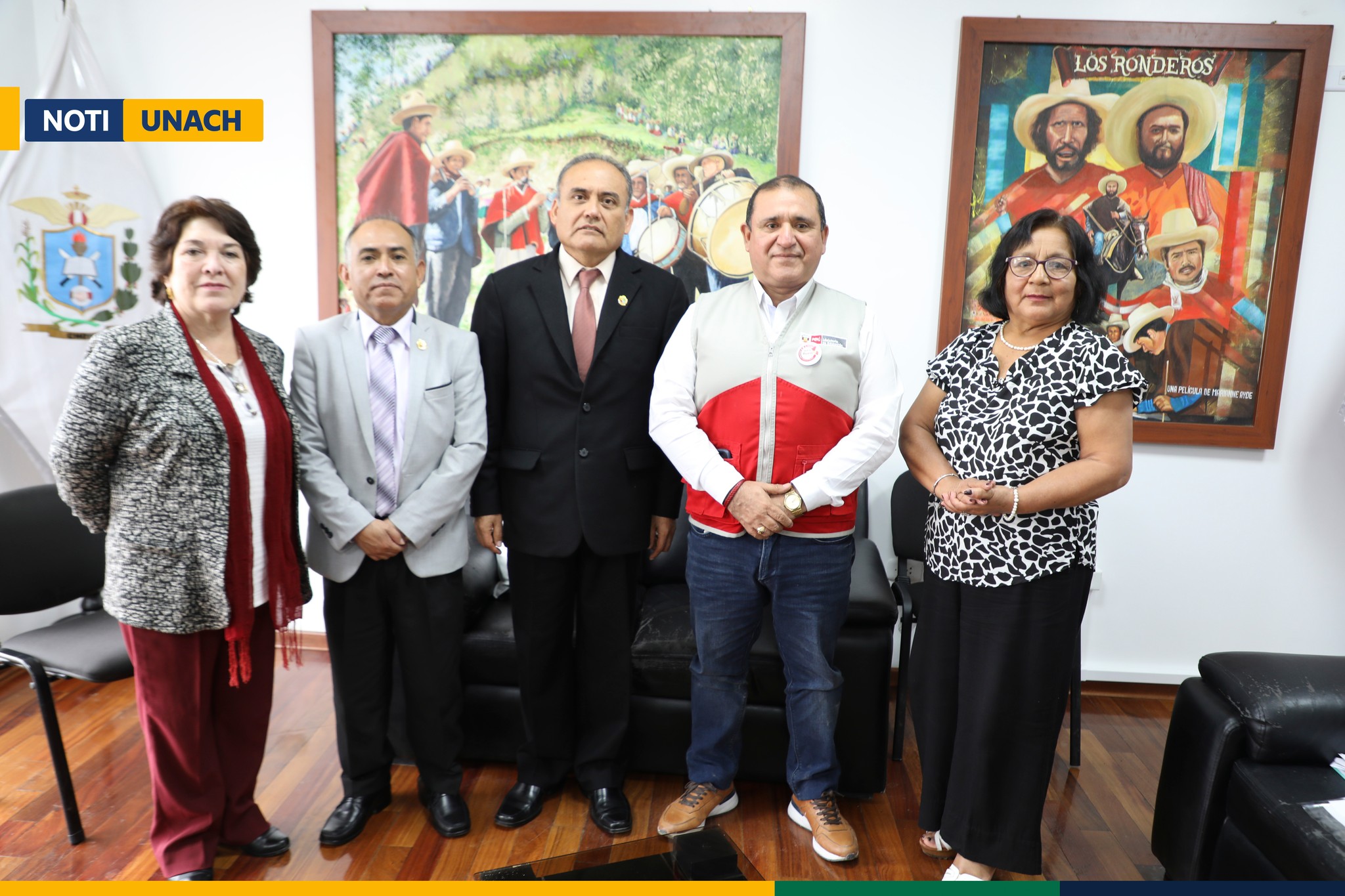FUNCIONARIOS DEL MINEDU VISITAN LA UNACH PARA FORTALECER EL PROCESO DE INSTITUCIONALIZACIÓN